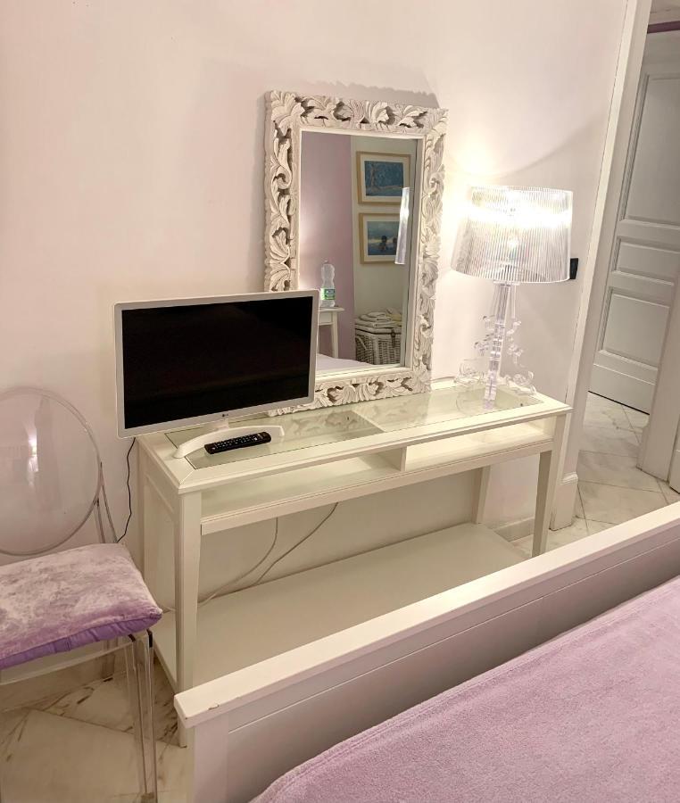Casa sul corso Hotel Ачиреале Екстериор снимка