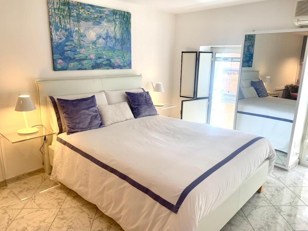 Casa sul corso Hotel Ачиреале Екстериор снимка