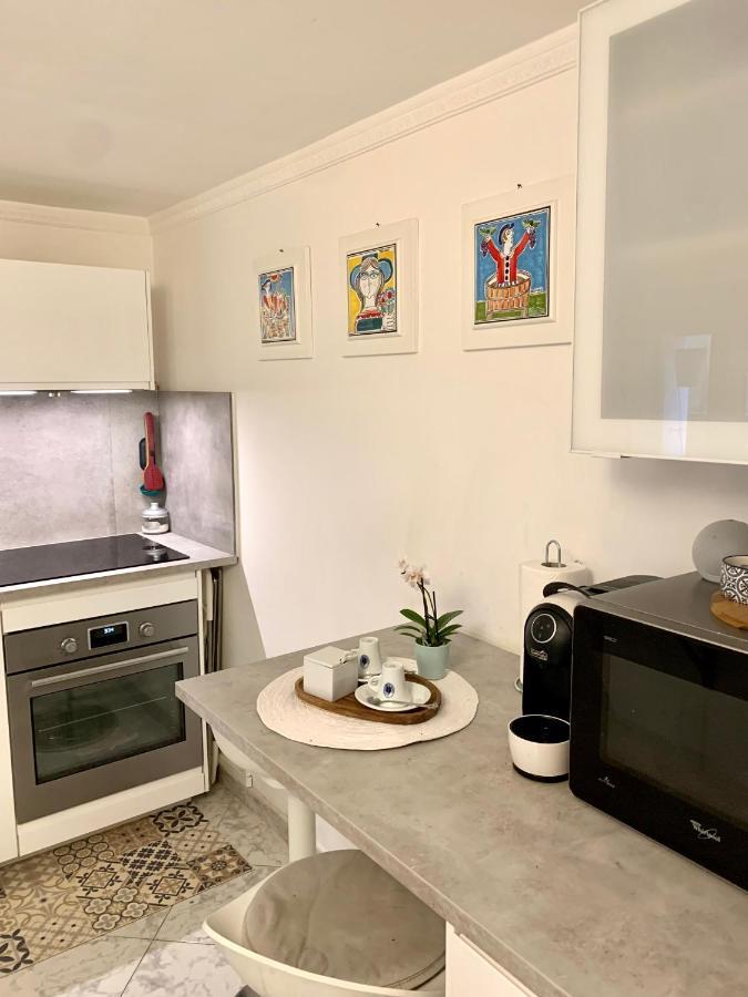 Casa sul corso Hotel Ачиреале Екстериор снимка