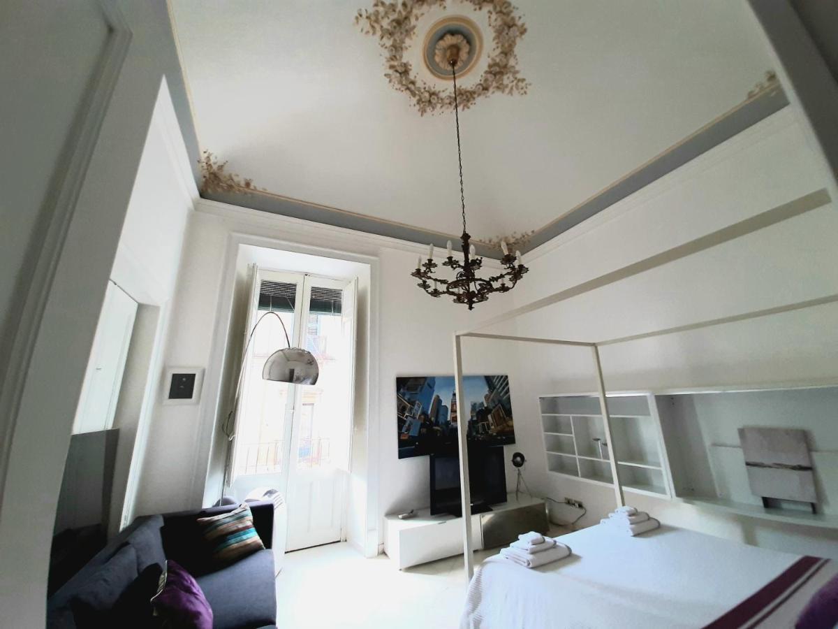 Casa sul corso Hotel Ачиреале Екстериор снимка